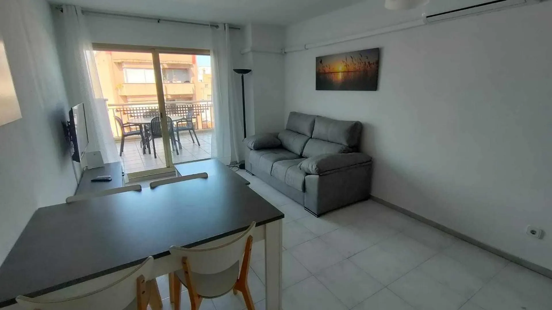 A H Rentals Carles III Apartamento 150Mtrs Playa Sant Carlos de la Ràpita Spanien