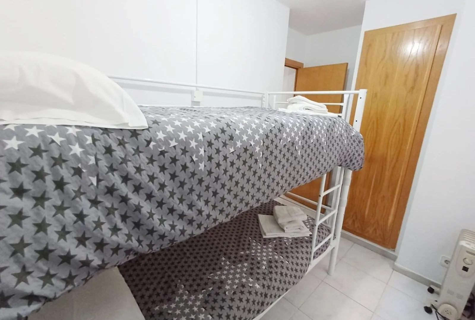 A H Rentals Carles III Apartamento 150Mtrs Playa Sant Carlos de la Ràpita 0*,  Spanien